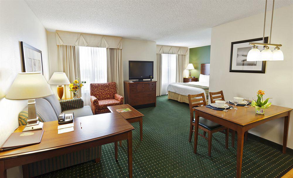 Residence Inn By Marriott Denver Airport At Gateway Park Aurora Exteriér fotografie